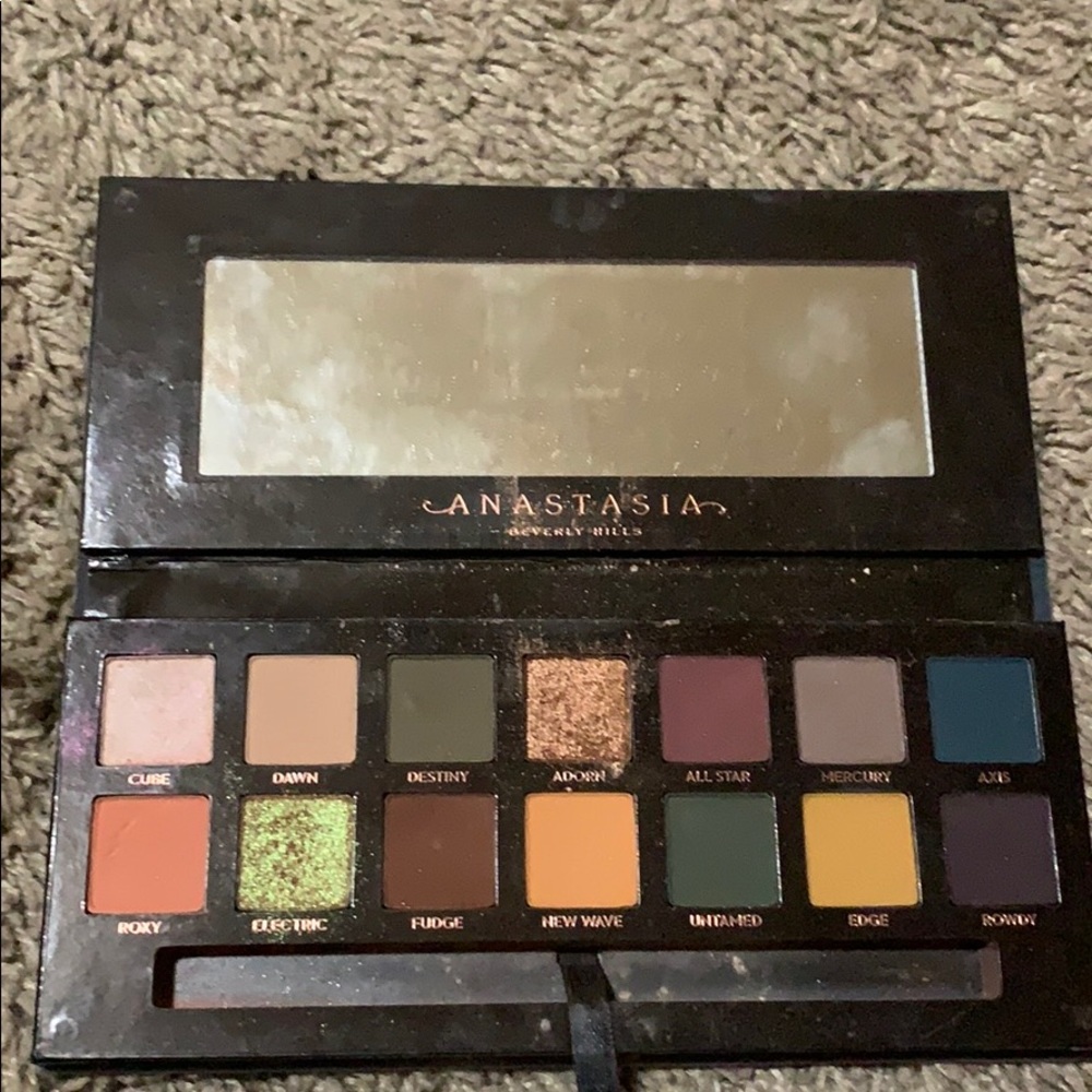 ABH subculture palette barely used